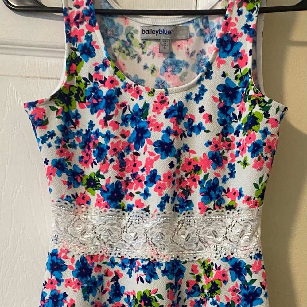 Juniors floral dress